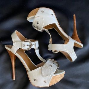 Guess Heels, White, Size 6.5